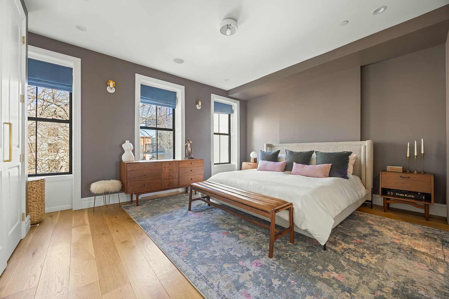 The Blue Townhouse, photo 8